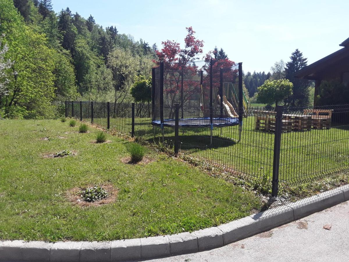 Apartmaji Tisa In Zana Rovte Dış mekan fotoğraf